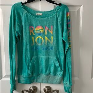 crew neck sweatshirt